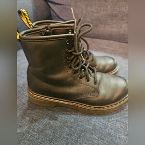 Kids Dr Martens
